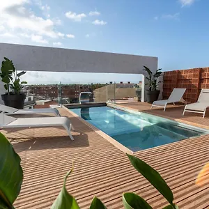 https://art-apartments.top-hotels-tarragona.com